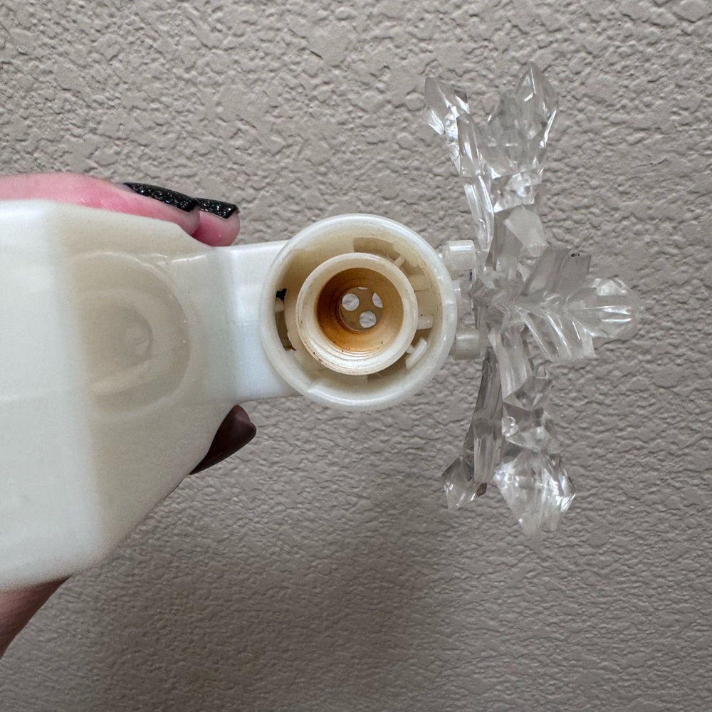 Bath Body Works Wallflowers Plug In Diffuser Winter Christmas Clear snowflake - Picture 5 of 5